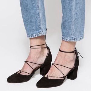 Intentionally Blank "Hatter" Black Suede Lace Up
Chunky Heel Size 39 / 8.5-9